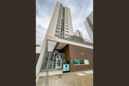 Apartamento à venda com 83m², 2 quartos e 2 vagasFachada e portaria