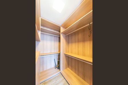 Apartamento à venda com 83m², 2 quartos e 2 vagasCloset do Quarto 2