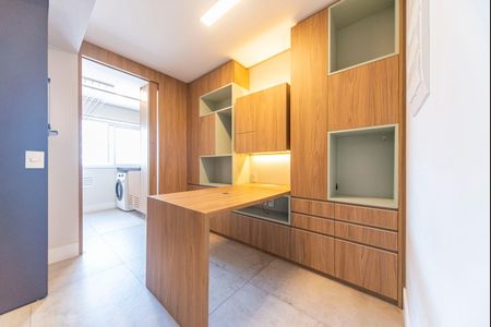 Apartamento à venda com 83m², 2 quartos e 2 vagasEscritório