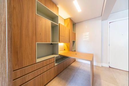 Apartamento à venda com 83m², 2 quartos e 2 vagasEscritório
