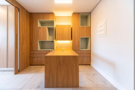 Apartamento à venda com 83m², 2 quartos e 2 vagasEscritório