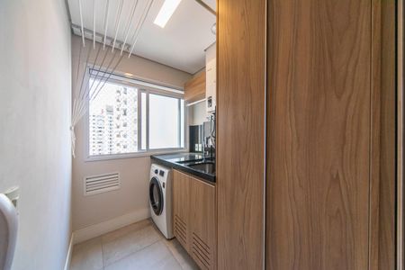 Apartamento à venda com 83m², 2 quartos e 2 vagasÁrea de Serviço