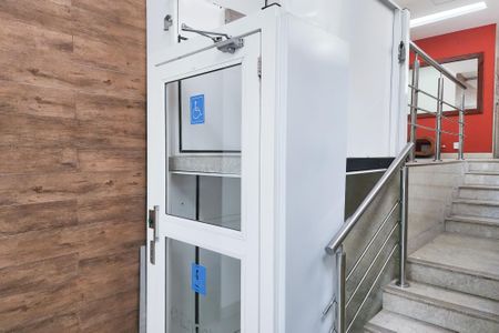 Apartamento à venda com 70m², 2 quartos e 1 vagaÁrea Comum