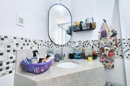 Apartamento à venda com 70m², 2 quartos e 1 vagaBanheiro 