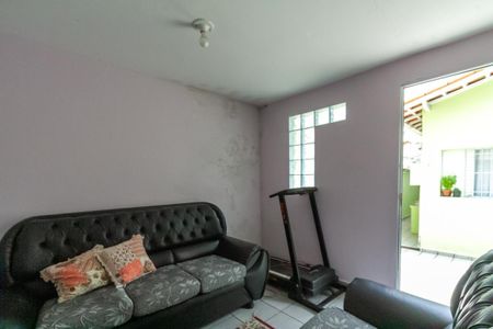 Casa à venda com 153m², 4 quartos e 3 vagas Casa à venda com 153m², 4 quartos e 3 vagasSala Edícula