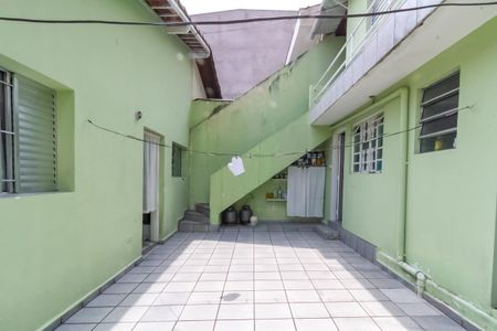 Casa à venda com 153m², 4 quartos e 3 vagas Casa à venda com 153m², 4 quartos e 3 vagasQuintal