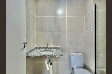 Apartamento à venda com 48m², 2 quartos e 1 vaga Apartamento à venda com 48m², 2 quartos e 1 vagaBanheiro