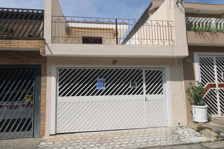 Casa para alugar com 190m², 3 quartos e 2 vagasFachada
