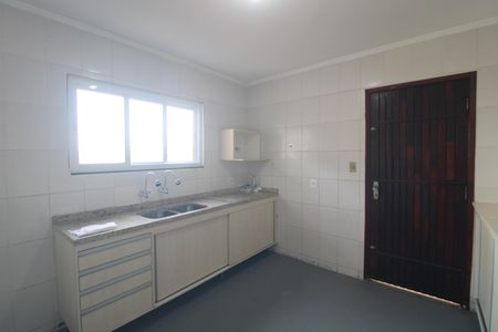 Casa para alugar com 190m², 3 quartos e 2 vagasCozinha