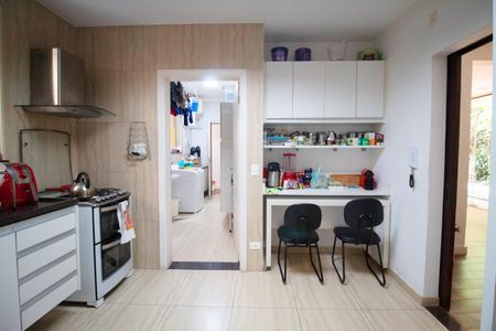 Casa à venda com 400m², 4 quartos e 6 vagas