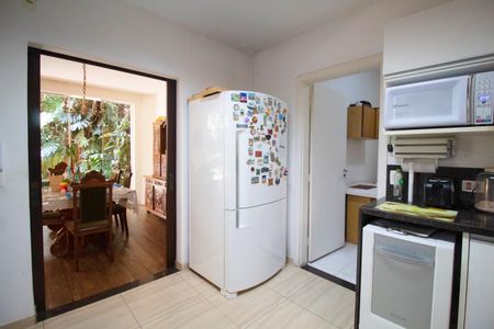 Casa à venda com 400m², 4 quartos e 6 vagas