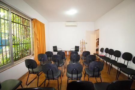 Casa à venda com 400m², 4 quartos e 6 vagas