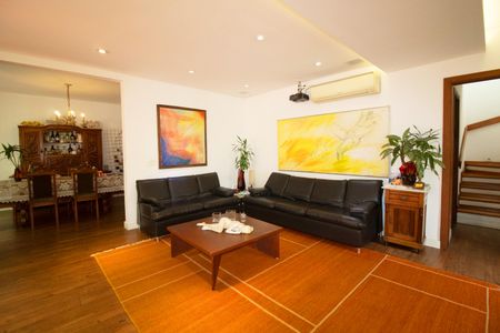 Casa à venda com 400m², 4 quartos e 6 vagas