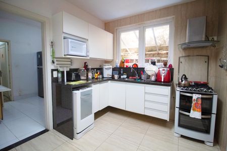 Casa à venda com 400m², 4 quartos e 6 vagas