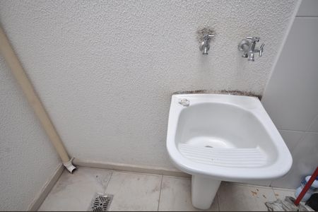 Casa de condomínio à venda com 100m², 2 quartos e 2 vagasÁrea de Serviço