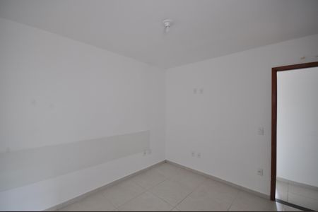 Casa de condomínio à venda com 100m², 2 quartos e 2 vagasSuíte 2