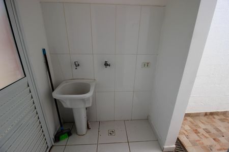Casa de condomínio para alugar com 125m², 2 quartos e 3 vagas