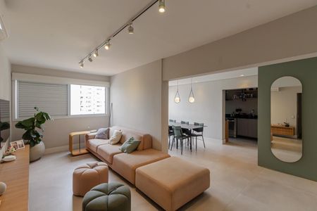 Sala de Estar de apartamento à venda com 2 quartos, 115m² em Vila Olímpia, São Paulo