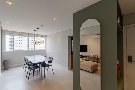 Apartamento à venda com 115m², 2 quartos e sem vagaSala de Jantar