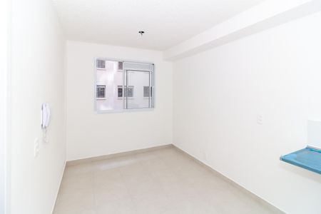 Sala de apartamento para alugar com 1 quarto, 24m² em Parque Industrial Tomas Edson, São Paulo