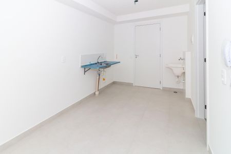 Sala de apartamento para alugar com 1 quarto, 24m² em Parque Industrial Tomas Edson, São Paulo