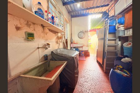 Casa à venda com 93m², 3 quartos e 2 vagasÁrea de Serviço