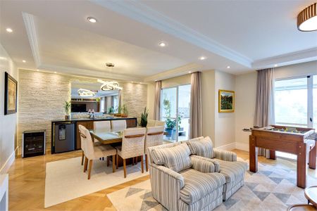 Apartamento à venda com 4 quartos, 233m² em Jardim Taquaral, São Paulo