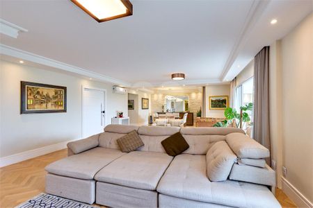 Apartamento à venda com 4 quartos, 233m² em Jardim Taquaral, São Paulo