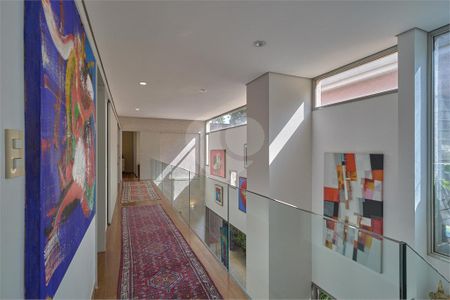Casa à venda com 5 quartos, 351m² em Granja Julieta, São Paulo