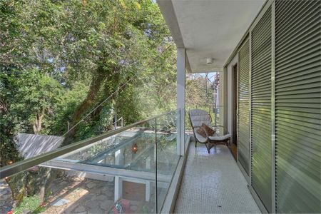 Casa à venda com 5 quartos, 351m² em Granja Julieta, São Paulo