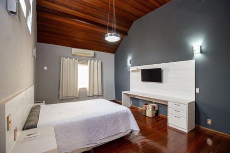 Casa à venda com 4 quartos, 128m² em Piratininga, Niterói