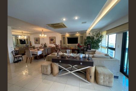 Apartamento à venda com 4 quartos, 201m² em Icaraí, Niterói