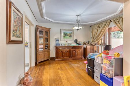 Casa à venda com 4 quartos, 602m² em Santo Amaro, São Paulo