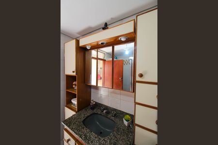Casa à venda com 200m², 2 quartos e 1 vagaBanheiro