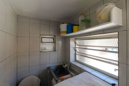 Casa à venda com 200m², 2 quartos e 1 vagaÁrea de Serviço