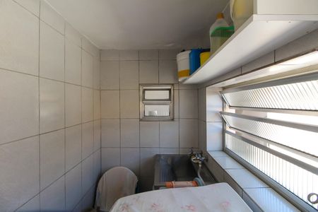 Casa à venda com 200m², 2 quartos e 1 vagaÁrea de Serviço