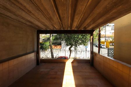 Casa à venda com 200m², 2 quartos e 1 vagaVaranda