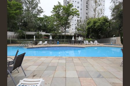 Apartamento para alugar com 125m², 3 quartos e 2 vagasÁrea comum - Piscina