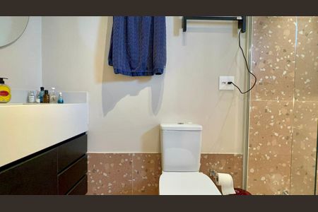 Apartamento à venda com 90m², 2 quartos e 2 vagasBanheiro da Suíte 2