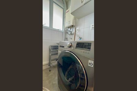 Apartamento à venda com 90m², 2 quartos e 2 vagasÁrea de Serviço