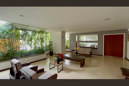 Apartamento à venda com 90m², 2 quartos e 2 vagasHall de entrada