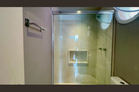 Apartamento à venda com 90m², 2 quartos e 2 vagasBanheiro da Suíte 1