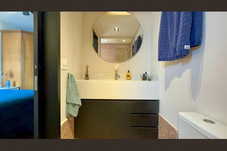 Apartamento à venda com 90m², 2 quartos e 2 vagasBanheiro da Suíte 2