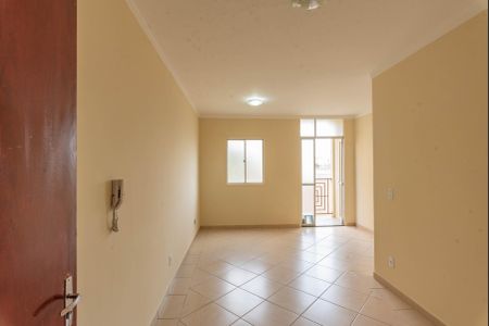 Apartamento para alugar com 76m², 3 quartos e 1 vagaSala