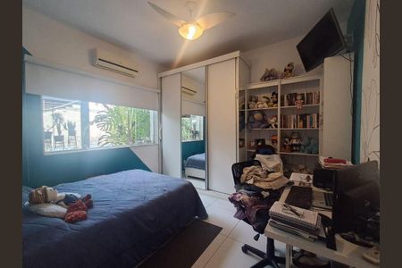 Casa à venda com 3 quartos, 420m² em Serra Grande, Niterói