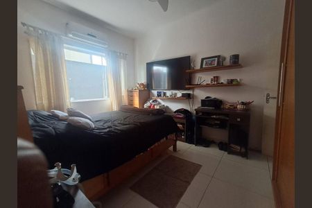 Casa à venda com 3 quartos, 420m² em Serra Grande, Niterói