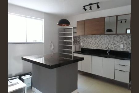 Casa à venda com 4 quartos, 150m² em Santa Rosa, Niterói