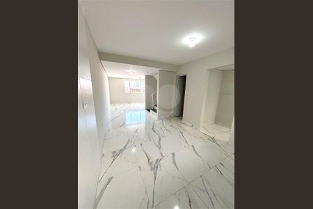 Casa à venda com 3 quartos, 135m² em Centro, Osasco