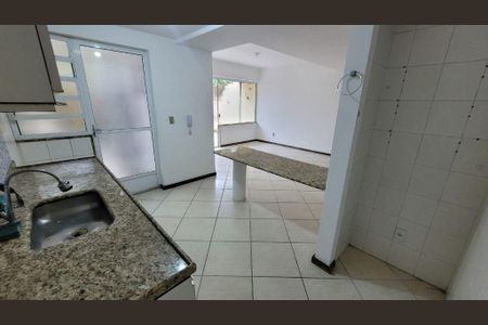 Casa à venda com 3 quartos, 87m² em Maria Paula, Niterói