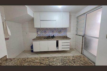 Casa à venda com 3 quartos, 87m² em Maria Paula, Niterói